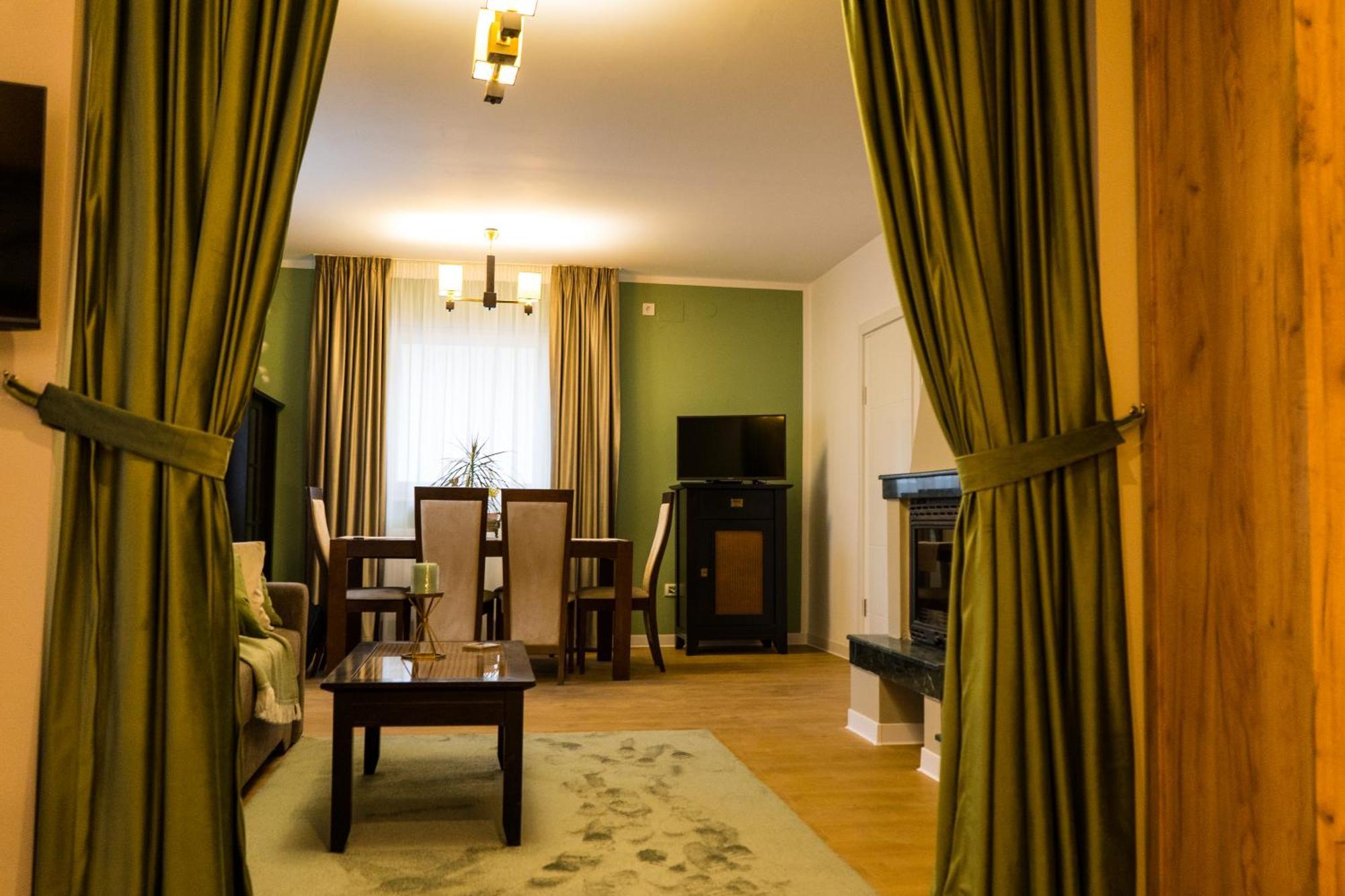 Aristocratic Home Брашов Екстериор снимка